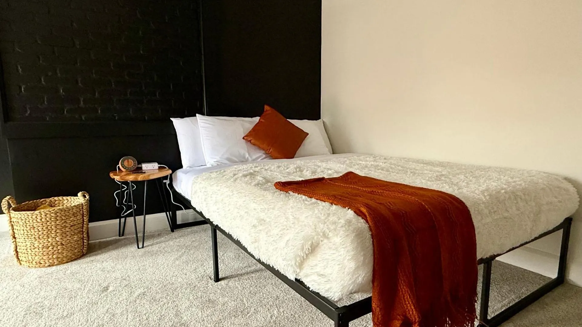 Holiday home Short North Convention King Bed Free Parking Villa Columbus United States